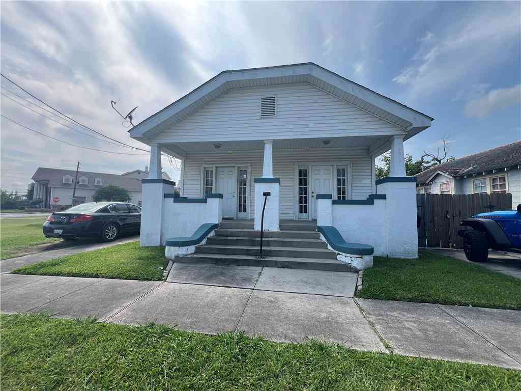 Multifamily For Rent - 2012 E Beauregard Street<br/> Chalmette, LA 70043
