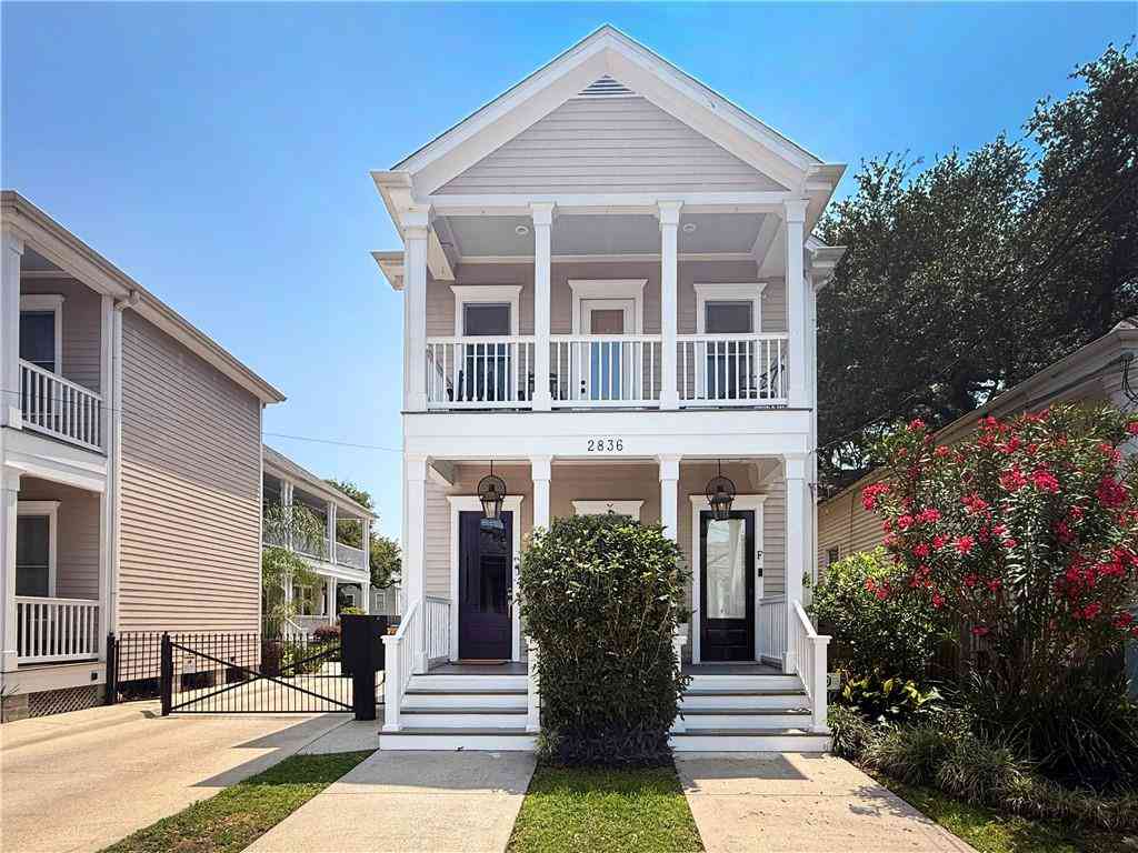 Condo For Sale - 2836 Constance Street #D<br/> New Orleans, LA 70115