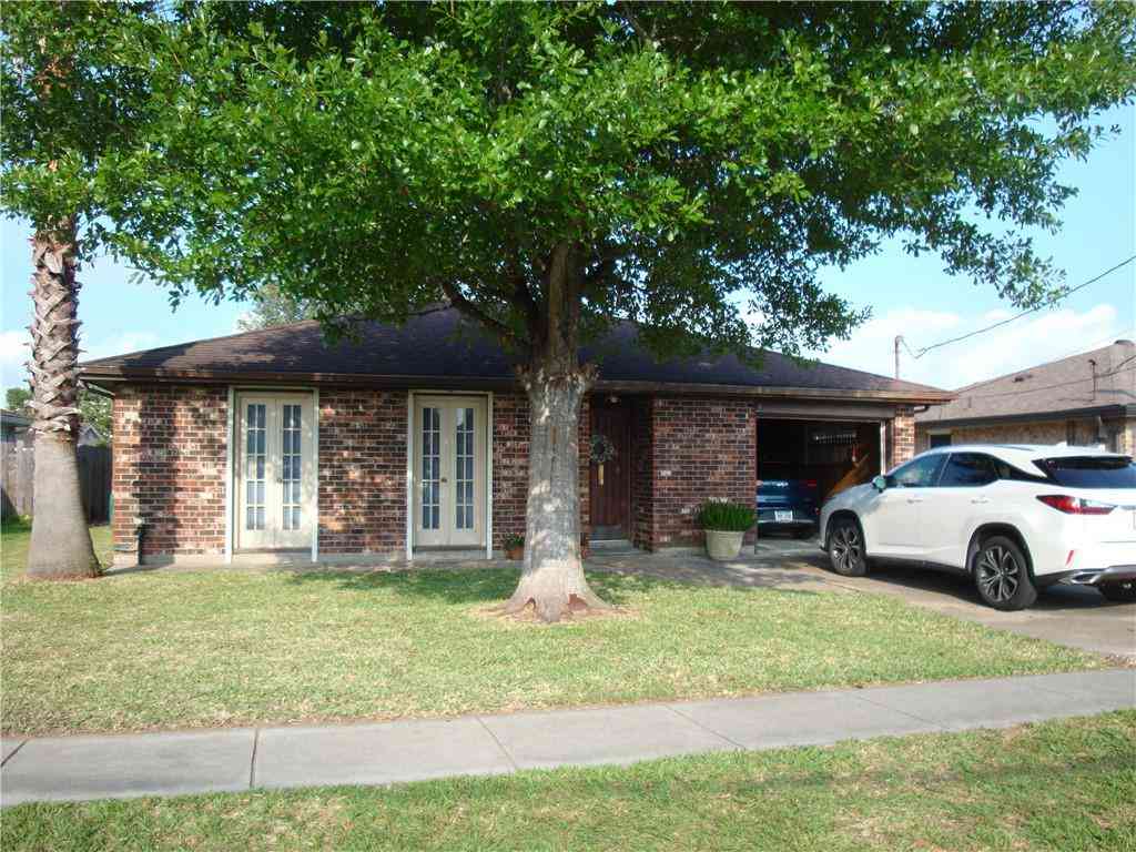 Homes For Sale - 954 Oak Avenue<br/> Harahan, LA 70123