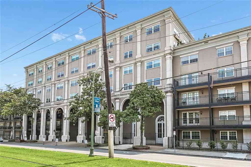 Condo For Sale - 1750 Saint Charles Avenue #320<br/> New Orleans, LA 70130