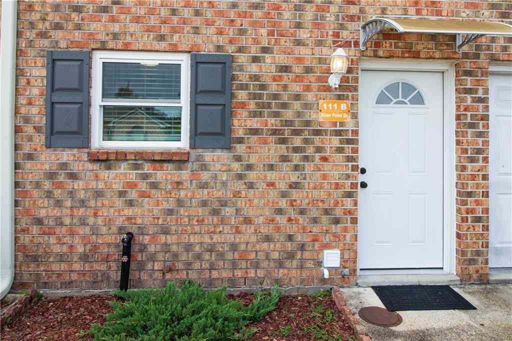 Homes For Sale - 111 River Point Drive #B<br/> Destrehan, LA 70047
