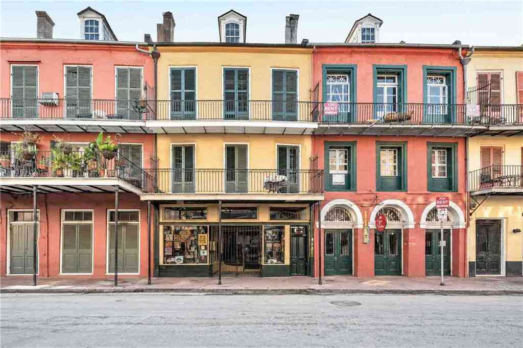 Homes For Sale - 1127 Decatur Street<br/> New Orleans, LA 70116