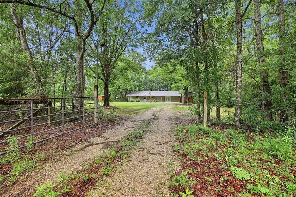 Homes For Sale - 80224 Highway 1129 Highway<br/> Covington, LA 70435