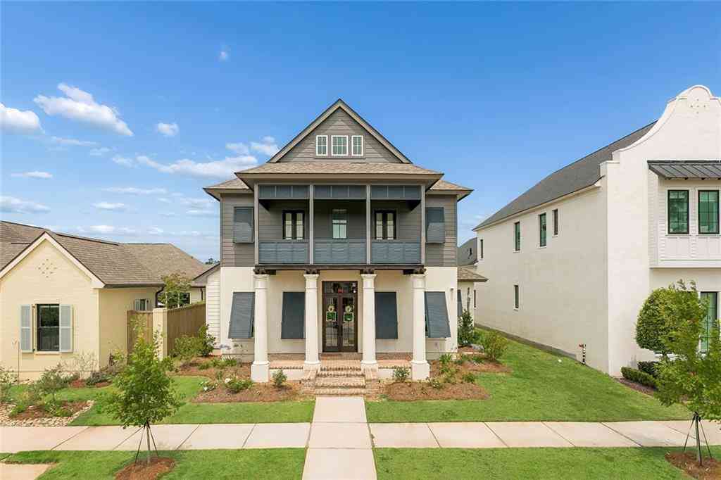 Homes For Sale - 141 Bay Tree Manor Drive<br/> Covington, LA 70433