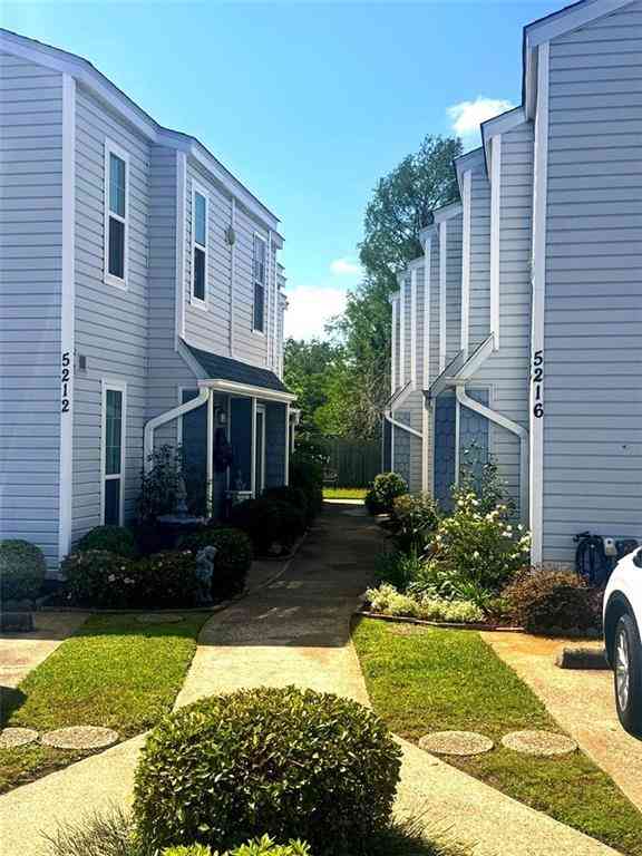 Condo For Sale - 5216 W Napoleon Avenue #C<br/> Metairie, LA 70001