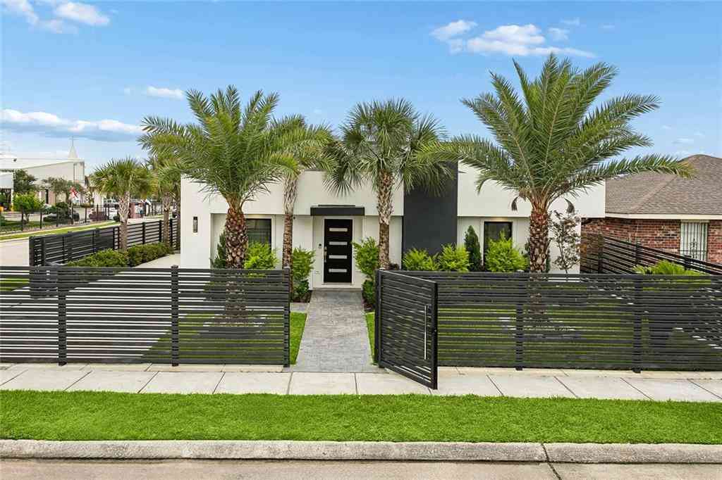 Homes For Sale - 13954 My Viet Drive<br/> New Orleans, LA 70129