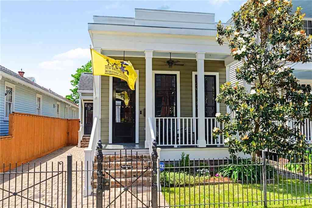 Homes For Sale - 1114 Milan Street<br/> New Orleans, LA 70115