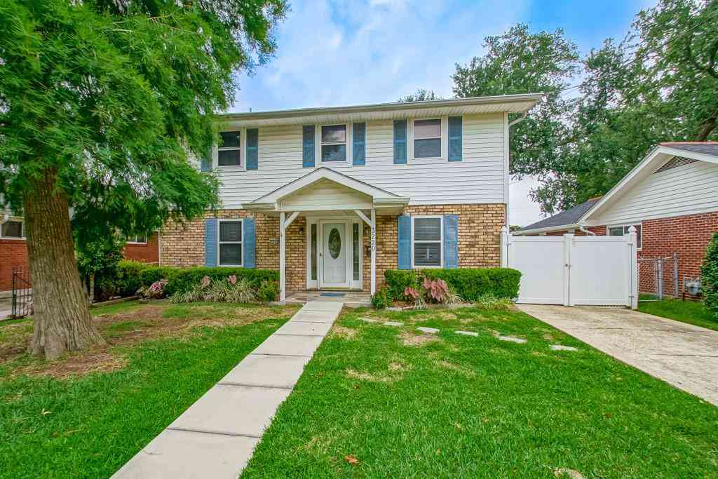 Homes For Sale - 3220 Metairie Court<br/> Metairie, LA 70002