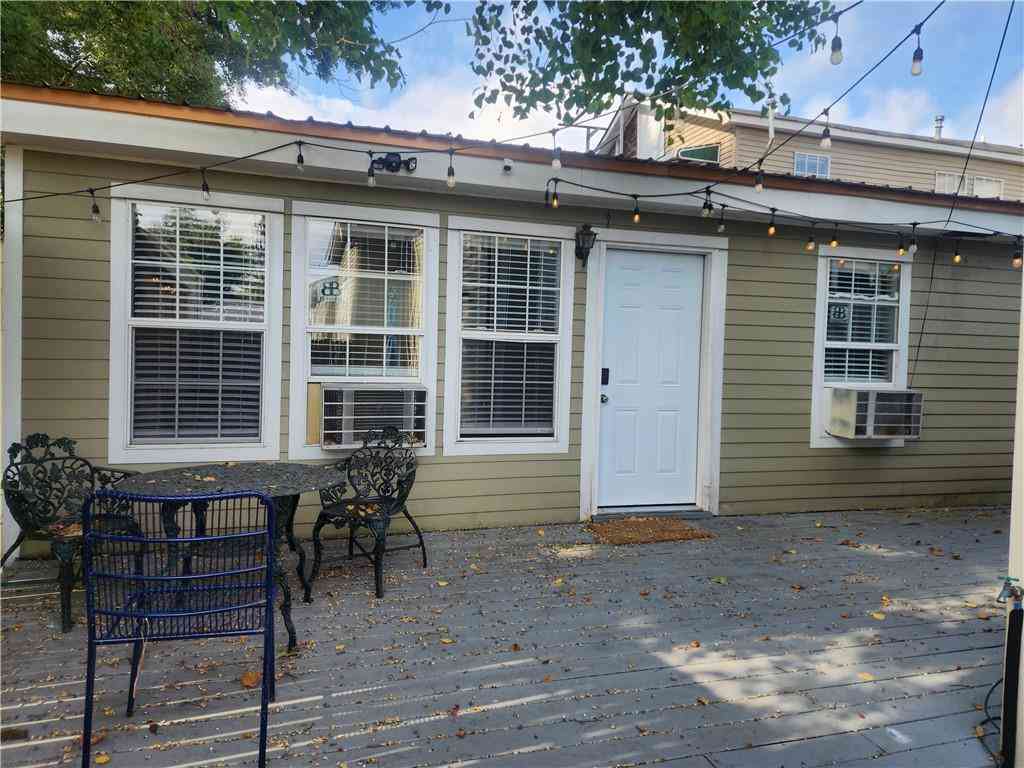 Multifamily For Rent - 7522 Freret Street #REAR<br/> New Orleans, LA 70118