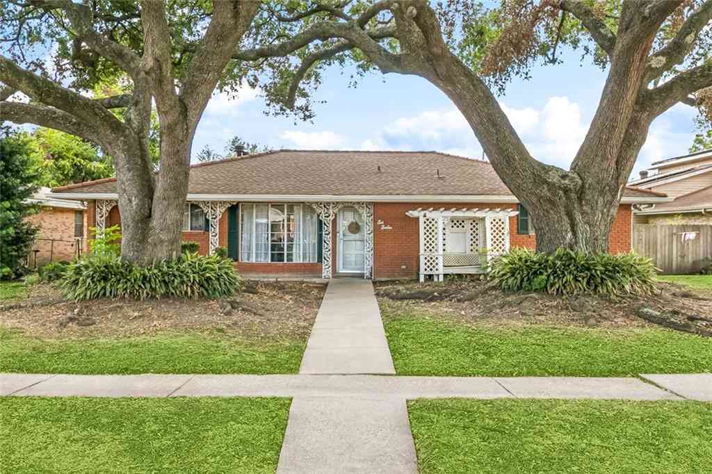 Homes For Sale - 616 Fos Avenue<br/> Harvey, LA 70058