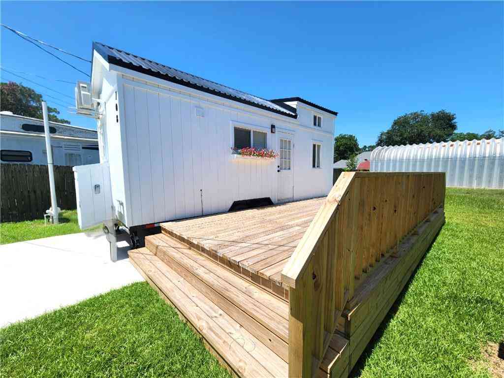 Homes For Rent - 708 E First Street<br/> Belle Chasse, LA 70037