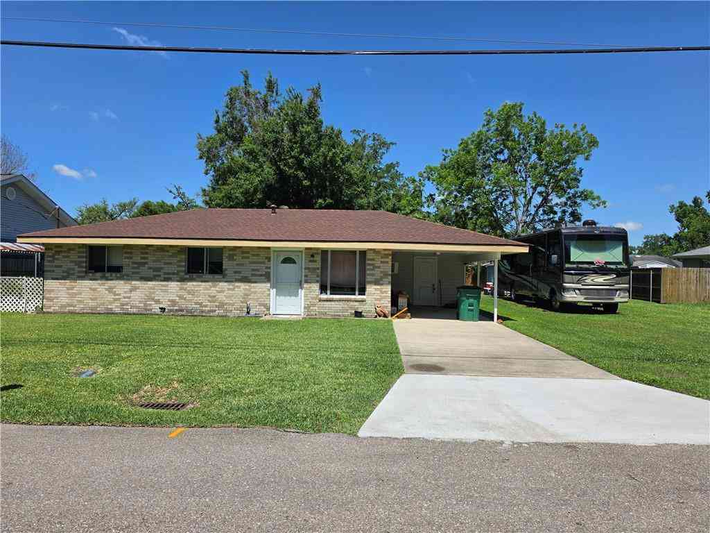 Homes For Sale - 704 Arnold Avenue<br/> River Ridge, LA 70123