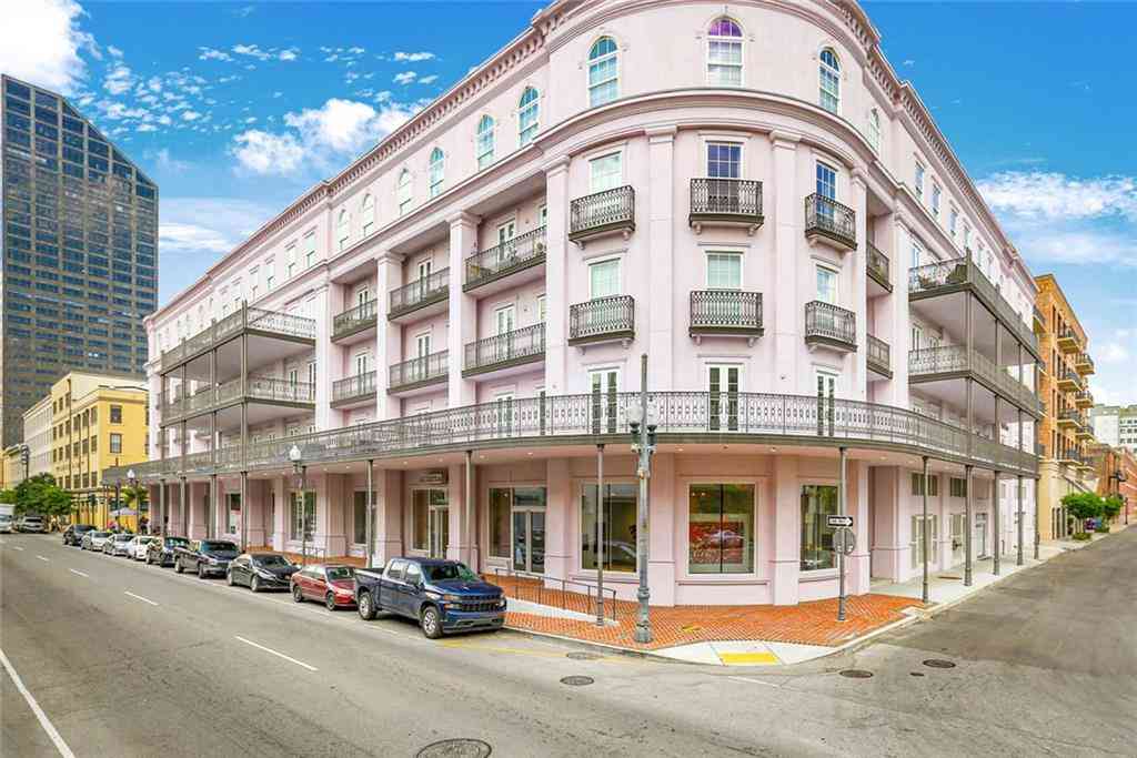 Condo For Sale - 700 Magazine Street #515<br/> New Orleans, LA 70130