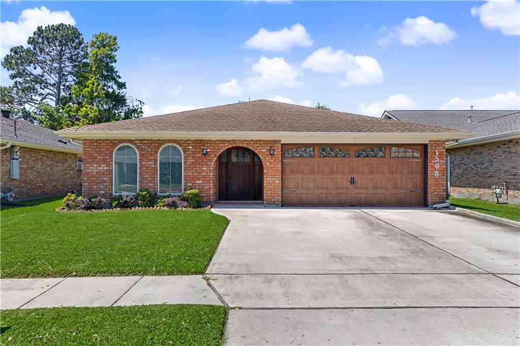 Homes For Sale - 1508 Apple Street<br/> Metairie, LA 70001