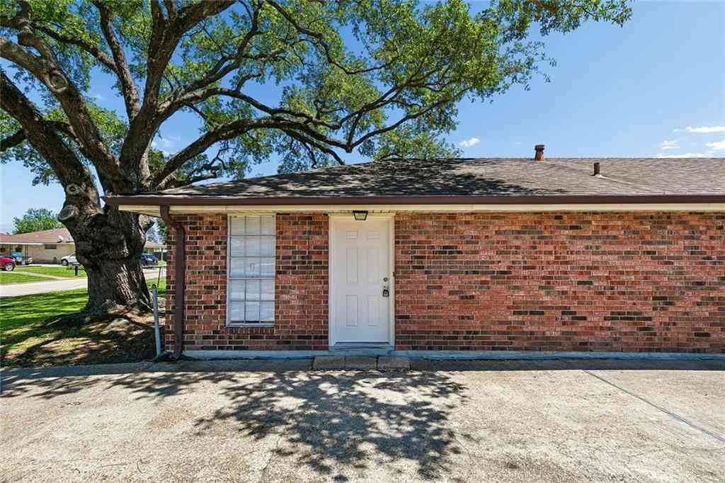 Multifamily For Rent - 113 J Street #A<br/> Belle Chasse, LA 70037