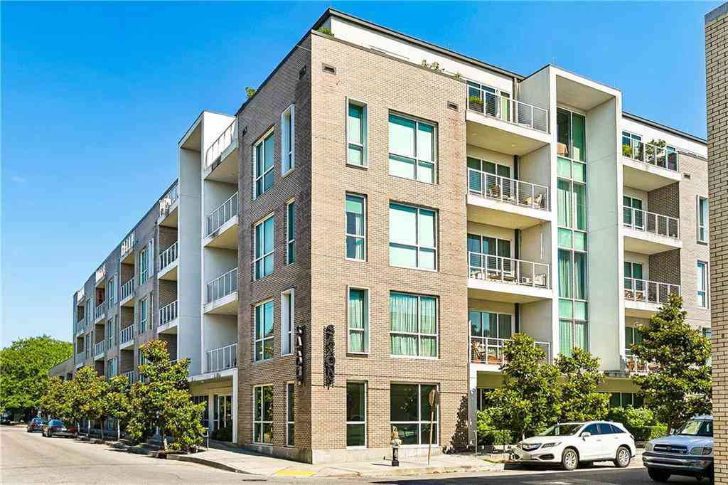 Condo For Sale - 900 Bartholomew Street #103<br/> New Orleans, LA 70117