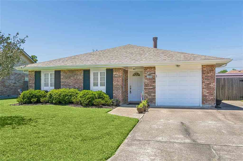 Homes For Sale - 131 Dunleith Drive<br/> Destrehan, LA 70047