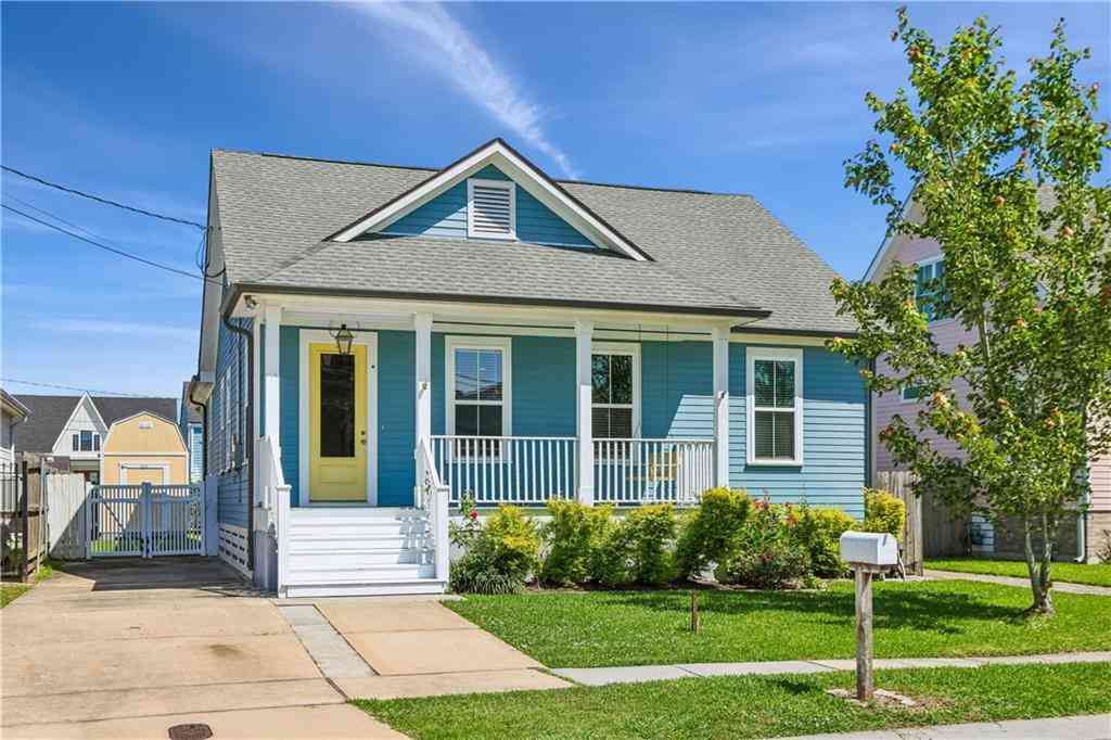Homes For Sale - 1819 Alexander Avenue<br/> Arabi, LA 70032