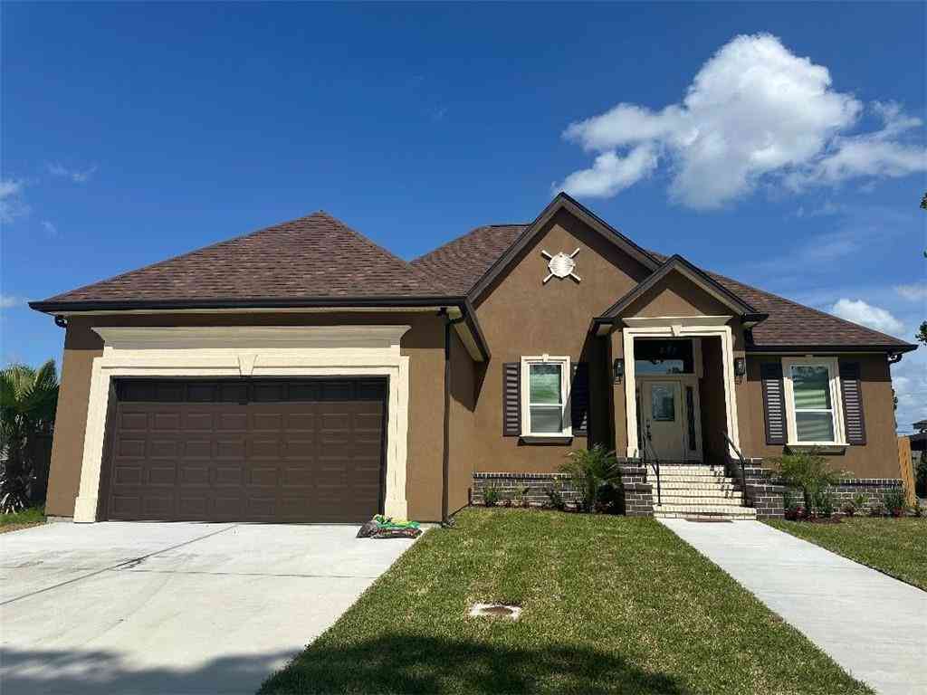 Homes For Sale - 4671 Perelli Drive<br/> New Orleans, LA 70127