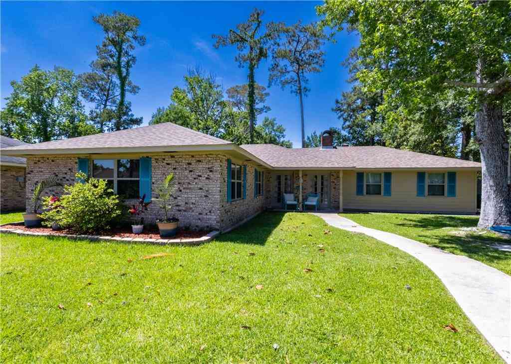 Homes For Sale - 3801 Coventry Street<br/> Slidell, LA 70458