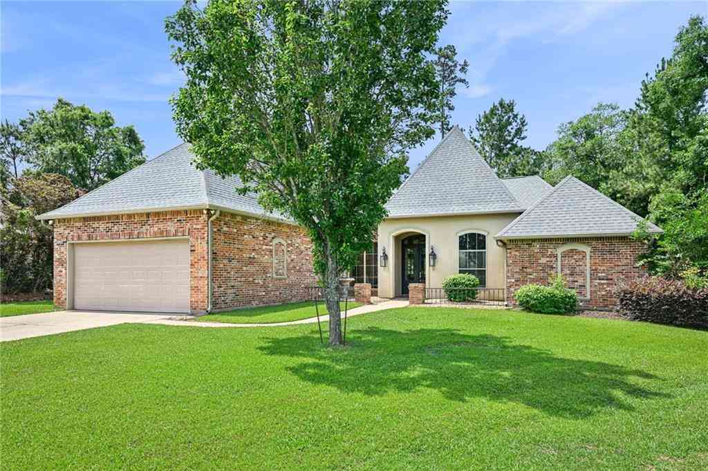 Homes For Sale - 440 Southdown Loop<br/> Covington, LA 70433