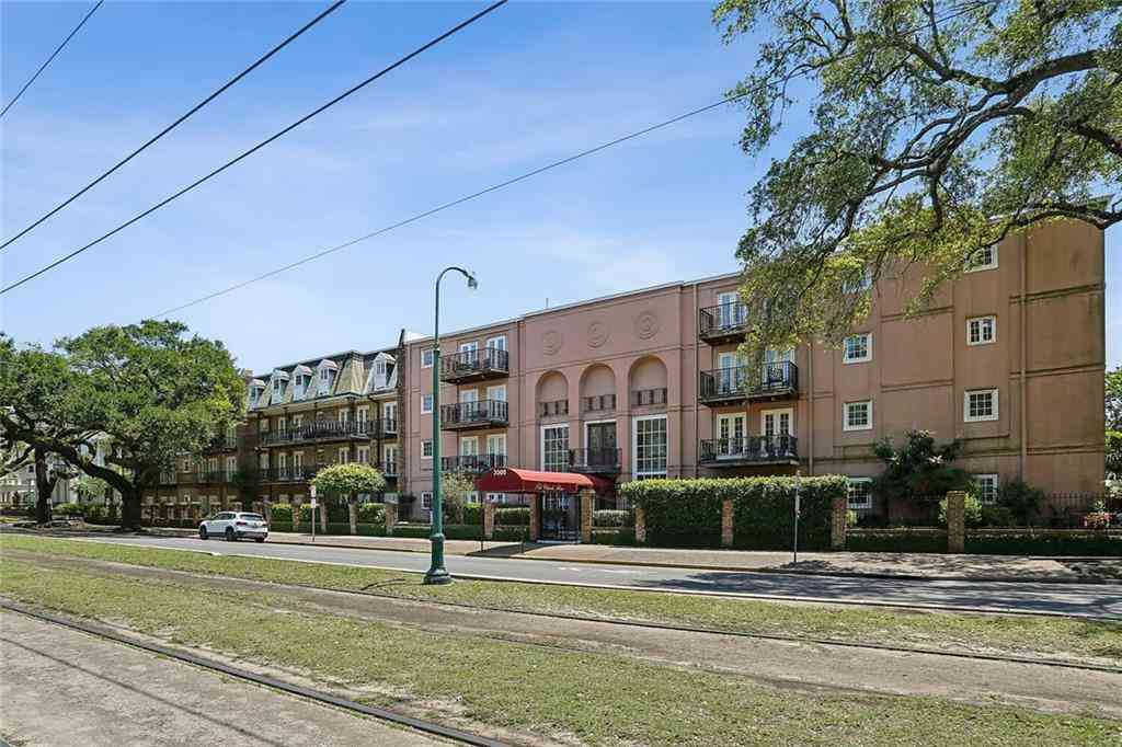 Condo For Sale - 3000 St Charles Avenue #208<br/> New Orleans, LA 70115