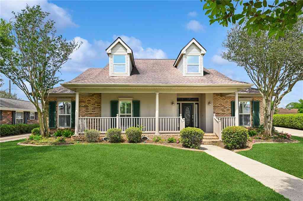 Homes For Sale - 1008 Saint Michael Drive<br/> Harvey, LA 70058