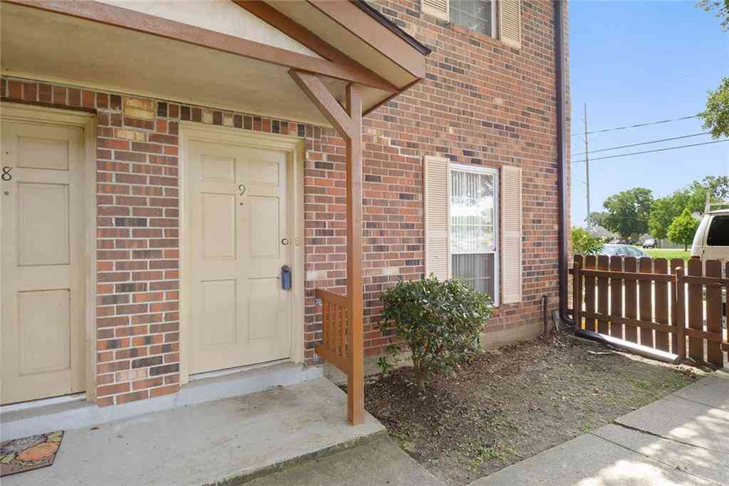 Condo For Rent - 1729 Newport Place #9<br/> Kenner, LA 70065