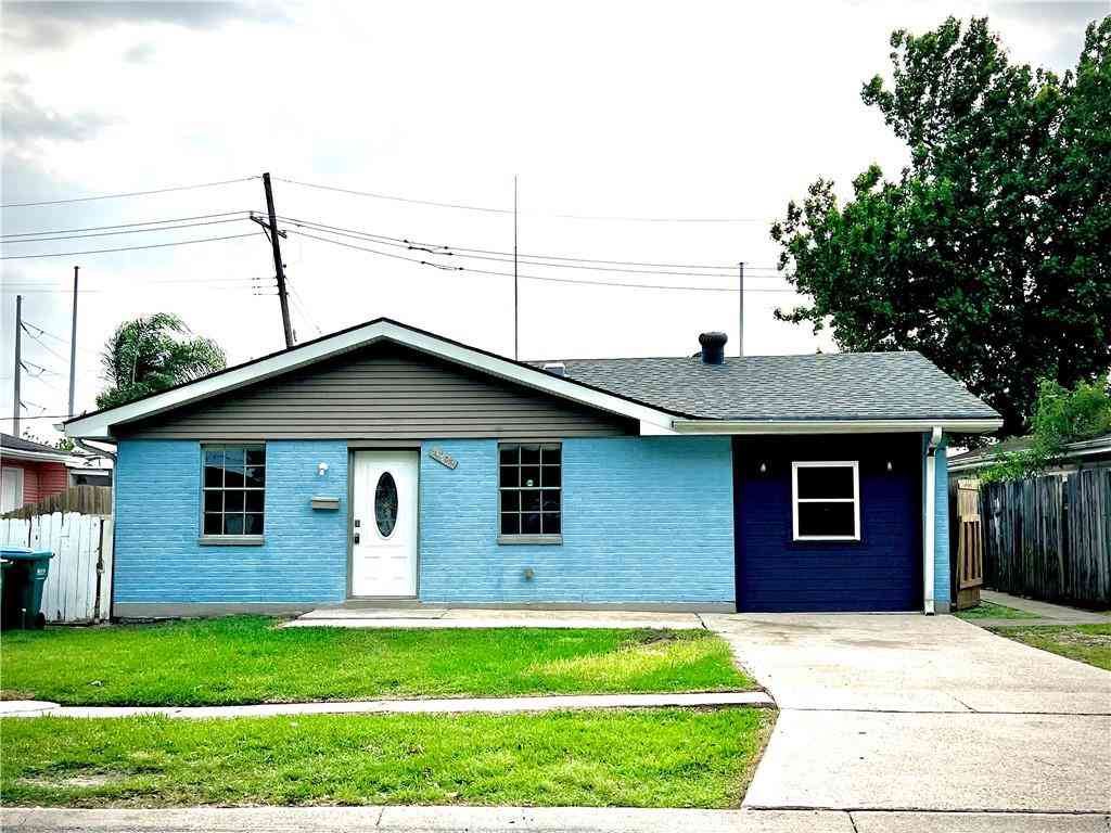 Homes For Sale - 4245 W Loyola Drive<br/> Kenner, LA 70065