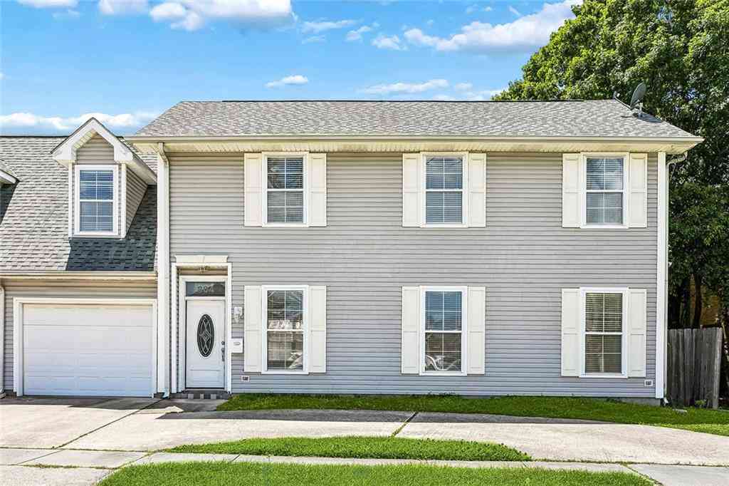 Homes For Sale - 804 N Woodlawn Avenue<br/> Metairie, LA 70001