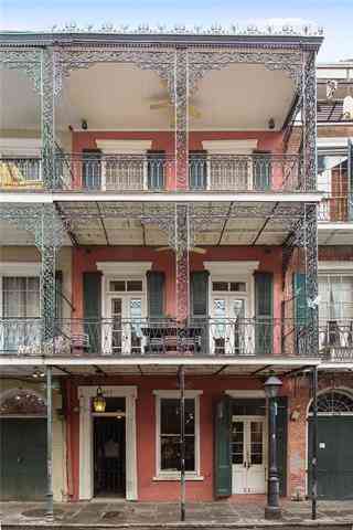 Homes For Rent - 627 St Peter Street<br/> New Orleans, LA 70116
