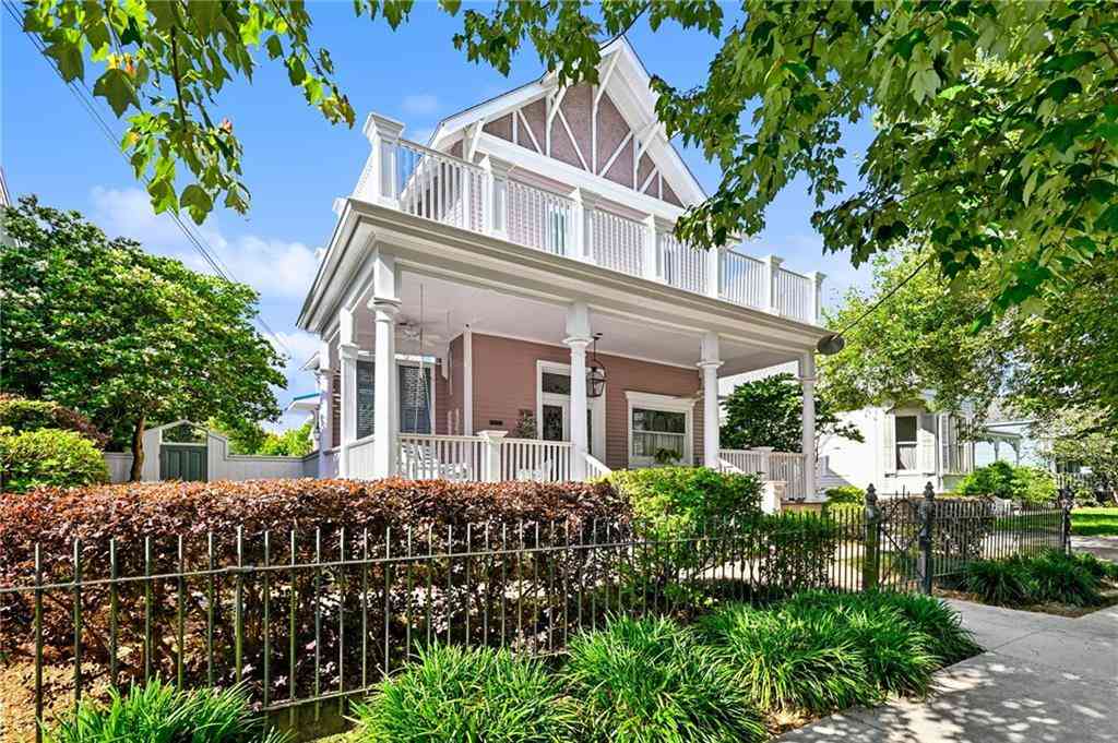 Homes For Sale - 3018 Desoto Street<br/> New Orleans, LA 70119