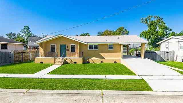 Homes For Sale - 1312 Generes Drive<br/> Harahan, LA 70123