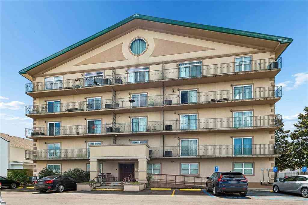 Condo For Sale - 3456 Cleary Avenue #504<br/> Metairie, LA 70002