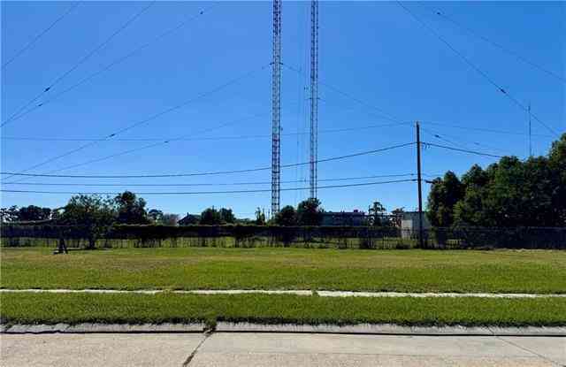 Vacant Land For Sale - 712 Daryl Drive<br/> Chalmette, LA 70043
