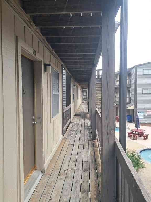 Condo For Rent - 2301 Edenborn Avenue #506<br/> Metairie, LA 70001