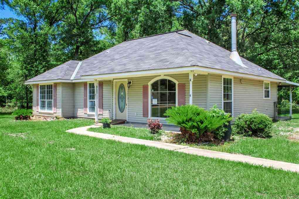 Homes For Sale - 19177 Wildoak Lane<br/> Ponchatoula, LA 70454