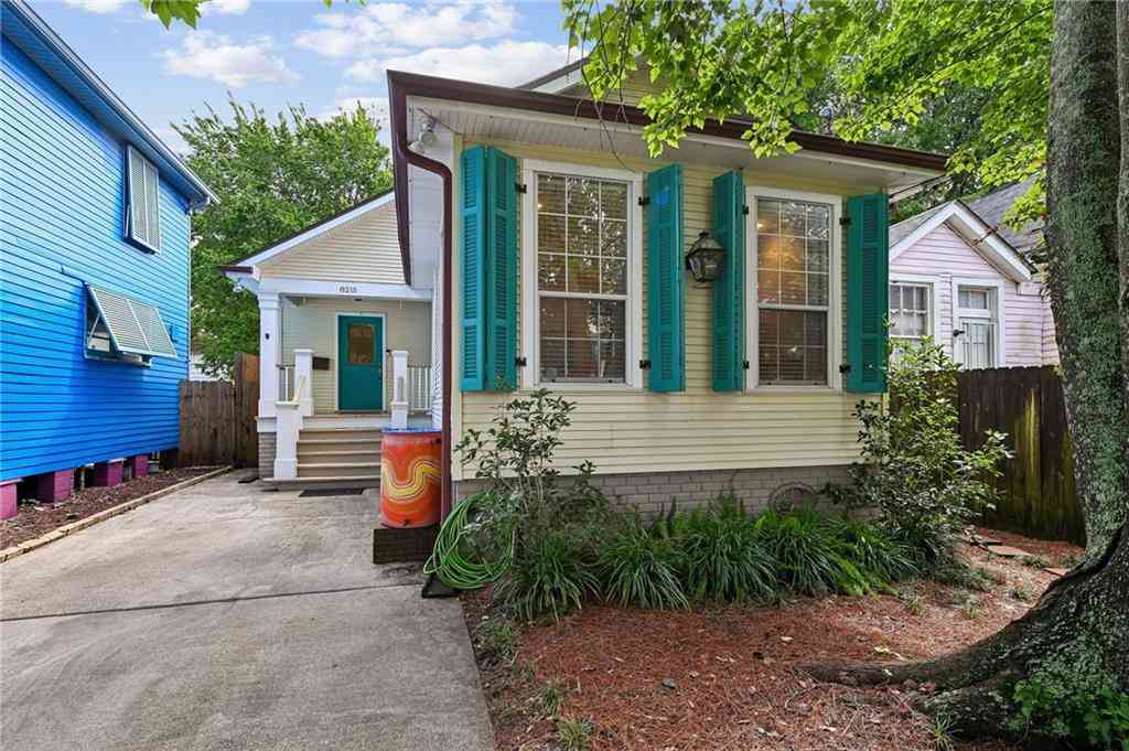 Homes For Sale - 8215 Burthe Street<br/> New Orleans, LA 70118