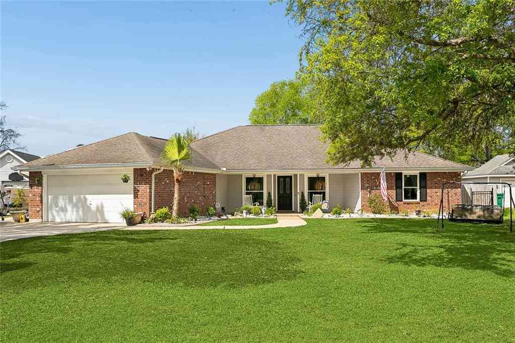 Homes For Sale - 150 Frenchmen Drive<br/> Mandeville, LA 70448
