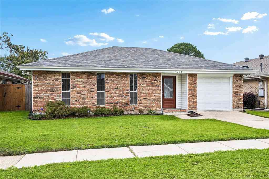 Homes For Sale - 4204 Connecticut Avenue<br/> Kenner, LA 70065