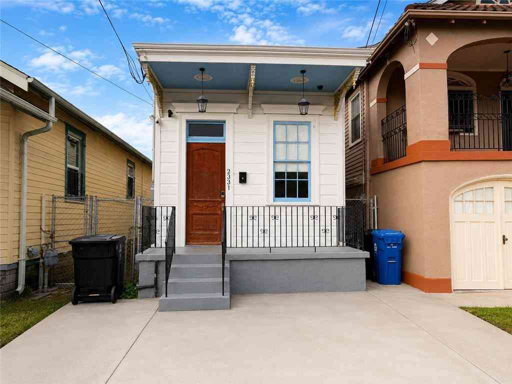 Homes For Sale - 2331 Lapeyrouse Street<br/> New Orleans, LA 70119