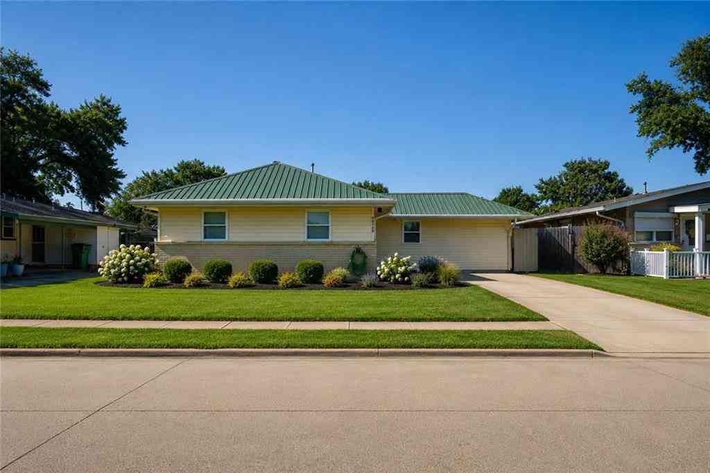 Homes For Sale - 5048 Page Street<br/> Marrero, LA 70072