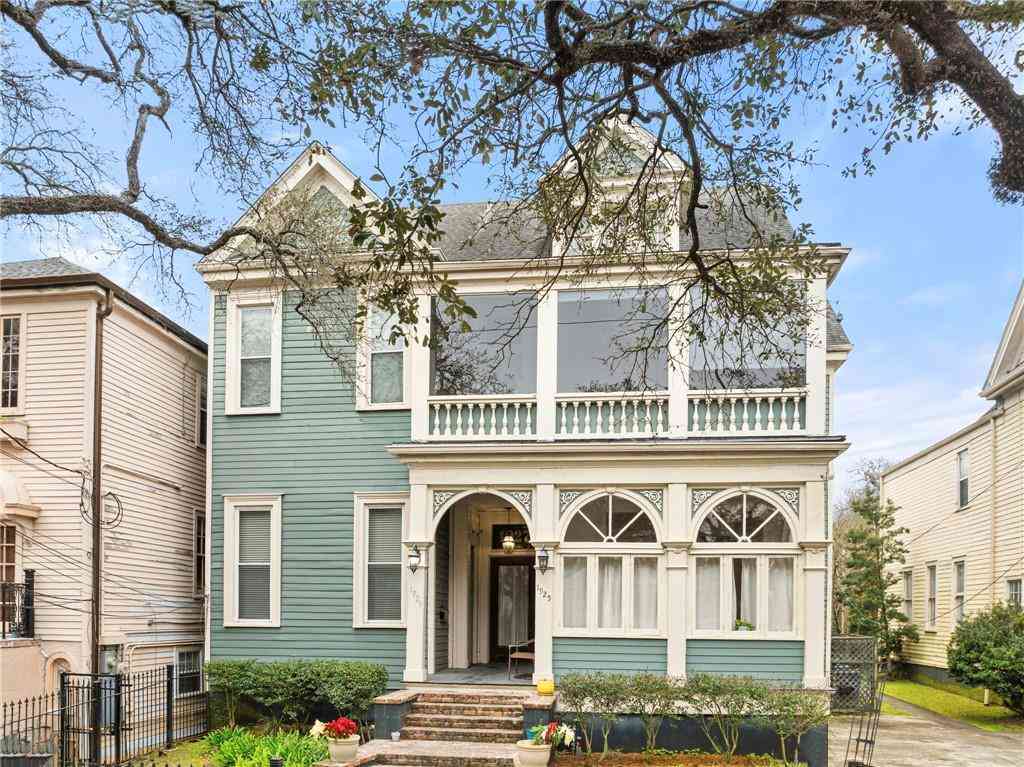 Multifamily For Rent - 1927 Napoleon Avenue<br/> New Orleans, LA 70130