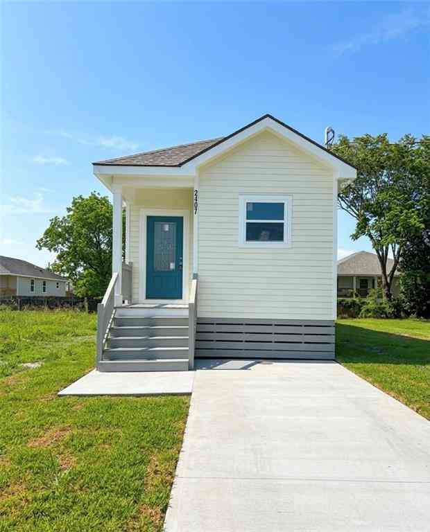 Homes For Rent - 2407 Florence Street<br/> Harvey, LA 70058