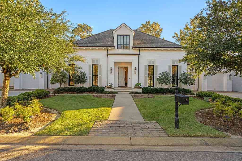 Homes For Sale - 71 Hummingbird Road<br/> Covington, LA 70433
