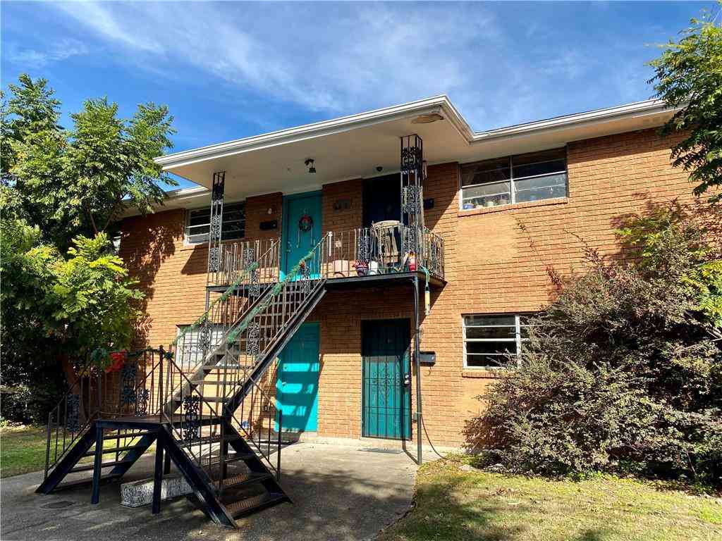 Multifamily For Rent - 4801 Dauphine Street #B<br/> New Orleans, LA 70117