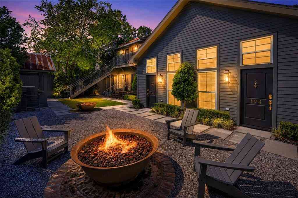 Condo For Sale - 1123 9th Street #103<br/> New Orleans, LA 70115