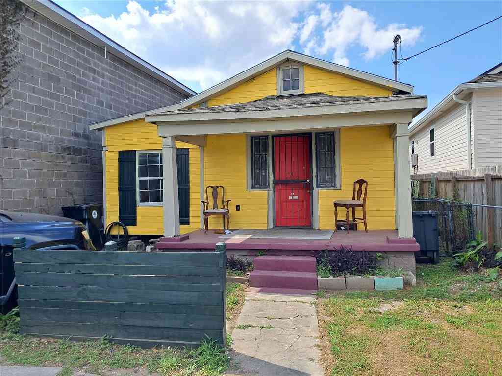 Homes For Sale - 1127 South Gayoso Street<br/> New Orleans, LA 70125