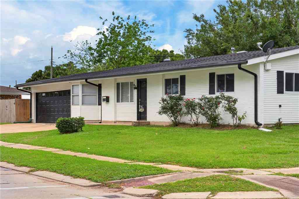 Homes For Sale - 5900 Jean Street<br/> Metairie, LA 70003