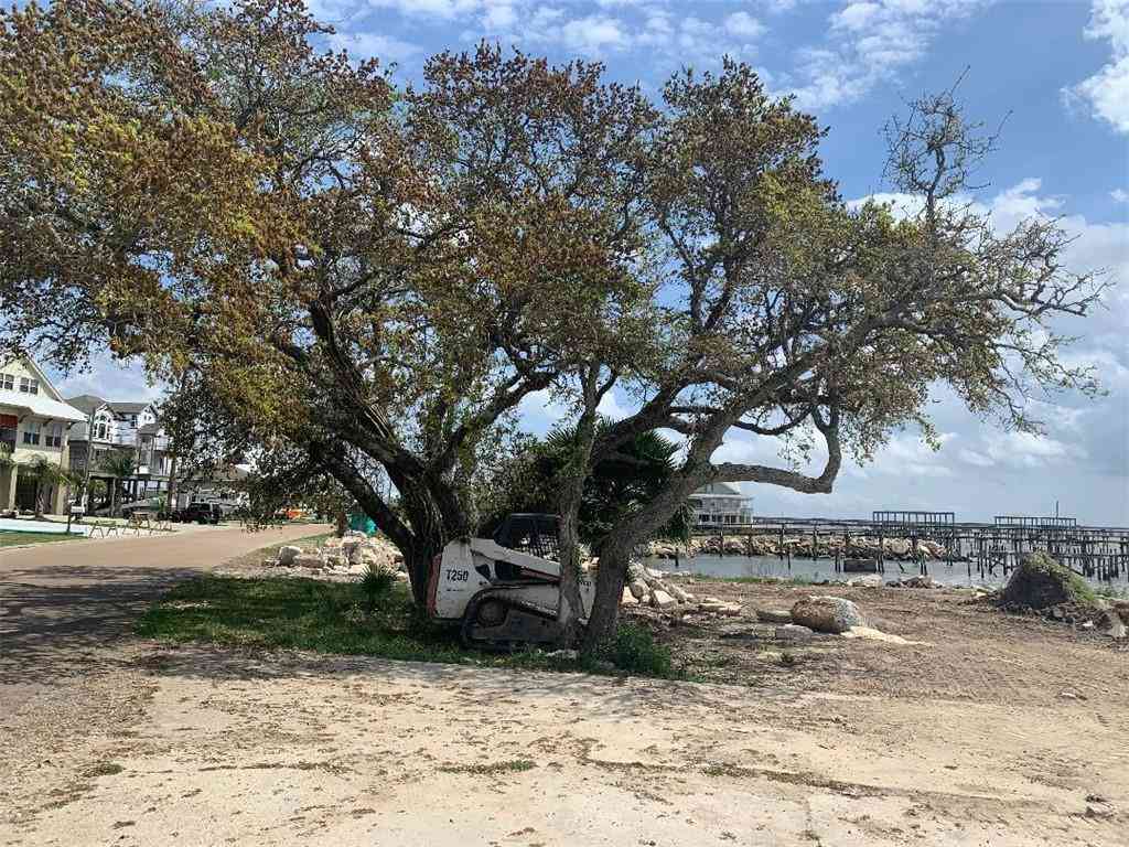 Vacant Land For Sale - 221 Lakeview Drive<br/> Slidell, LA 70458